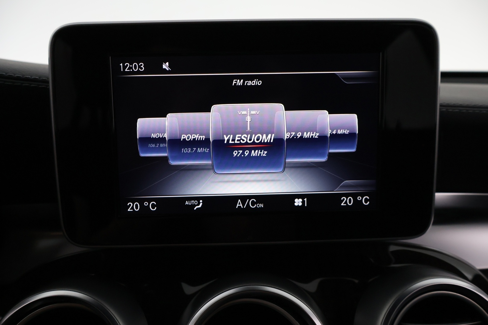 MERCEDES-BENZ GLC 2015