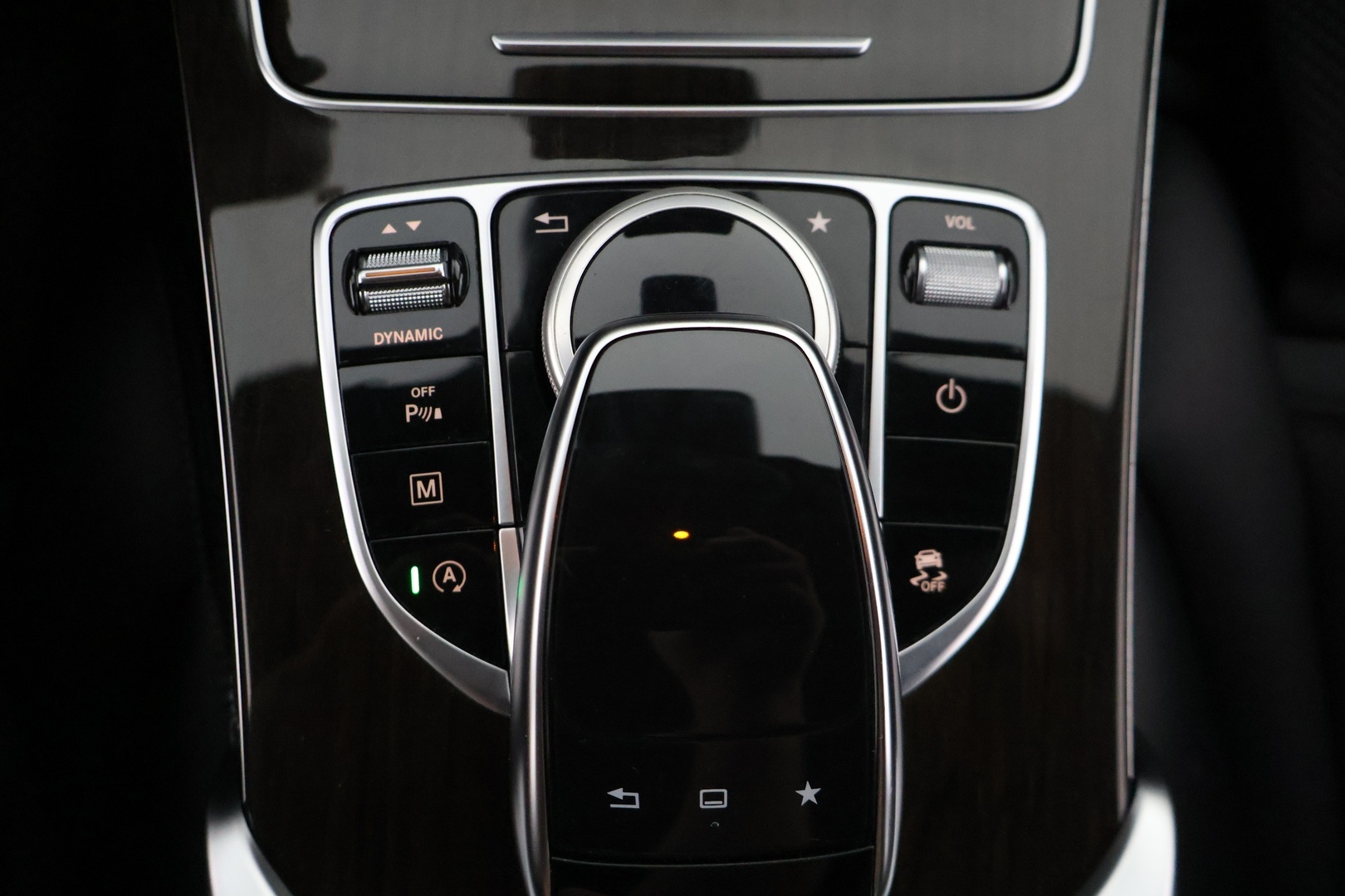 MERCEDES-BENZ GLC 2015