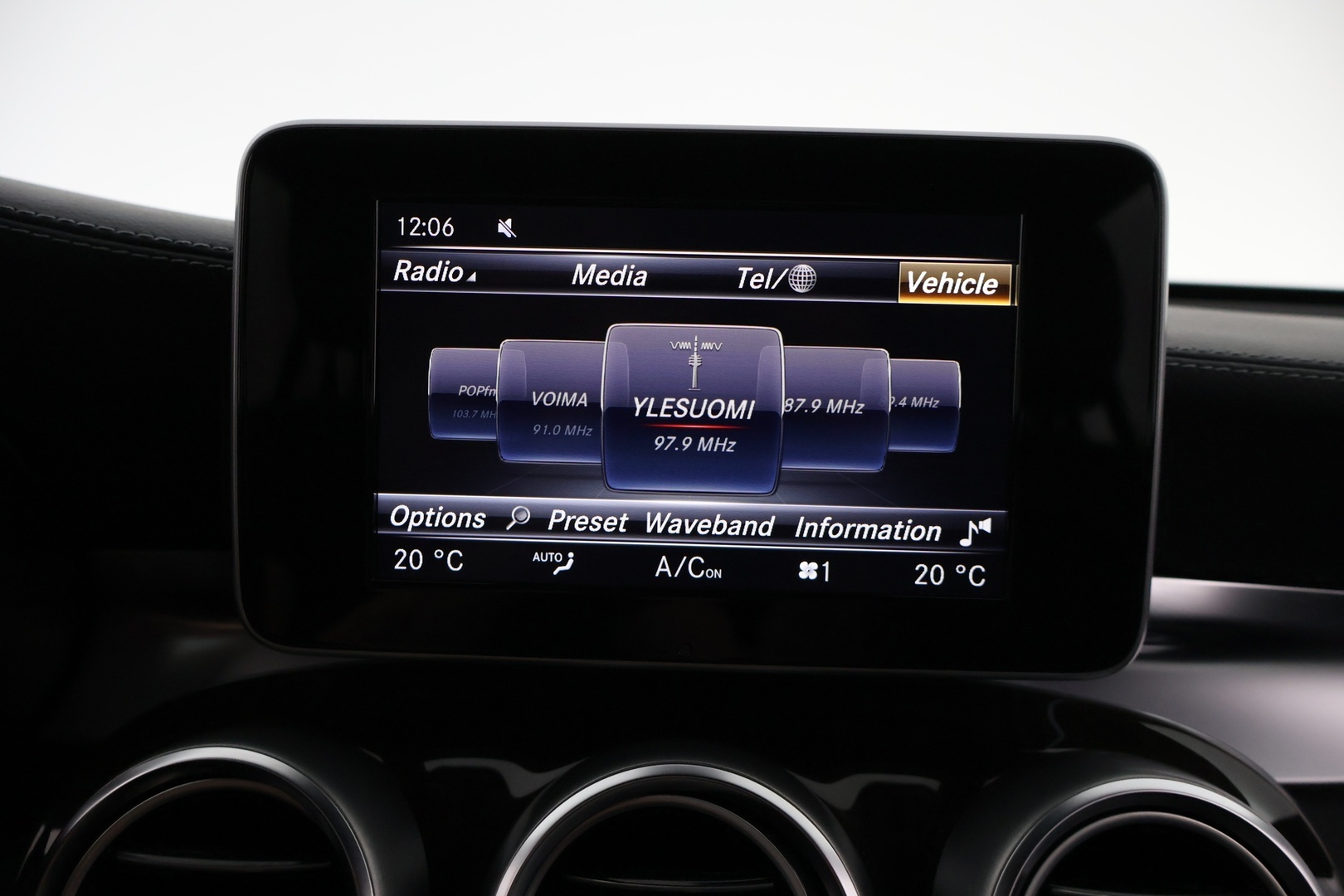 MERCEDES-BENZ GLC 2015
