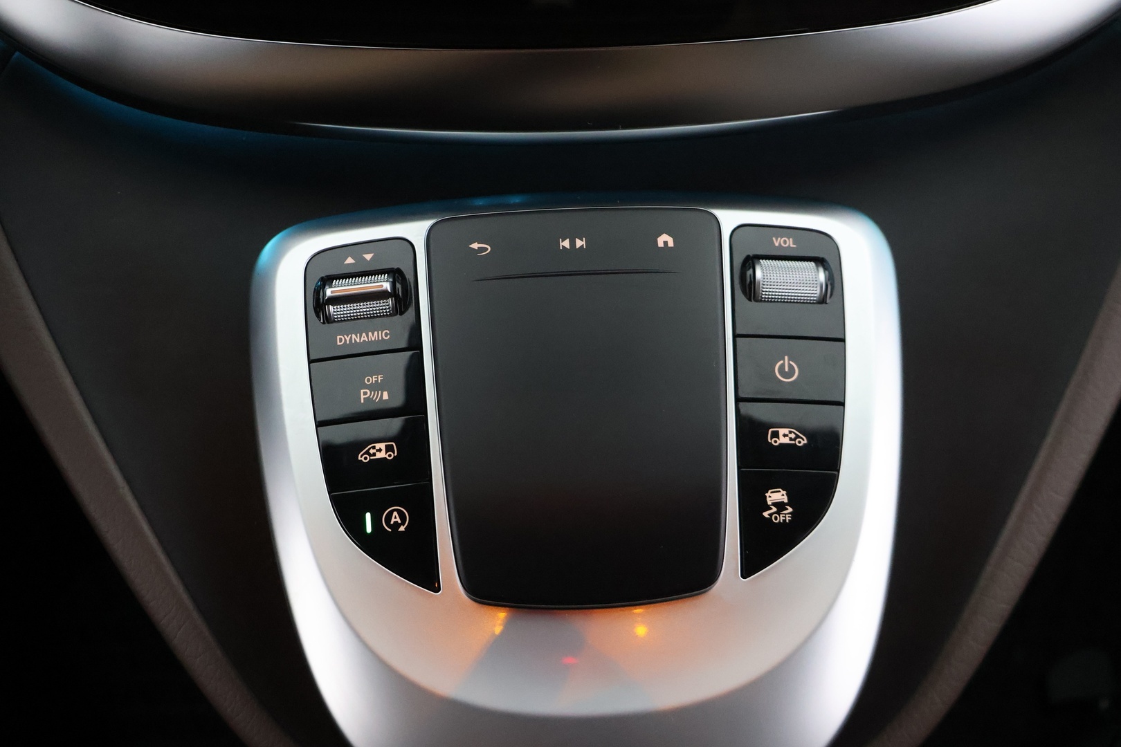 MERCEDES-BENZ V 2022