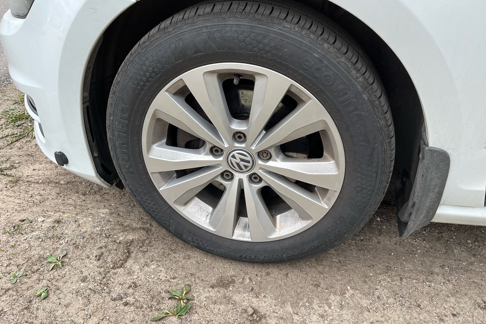 VOLKSWAGEN Golf 2016