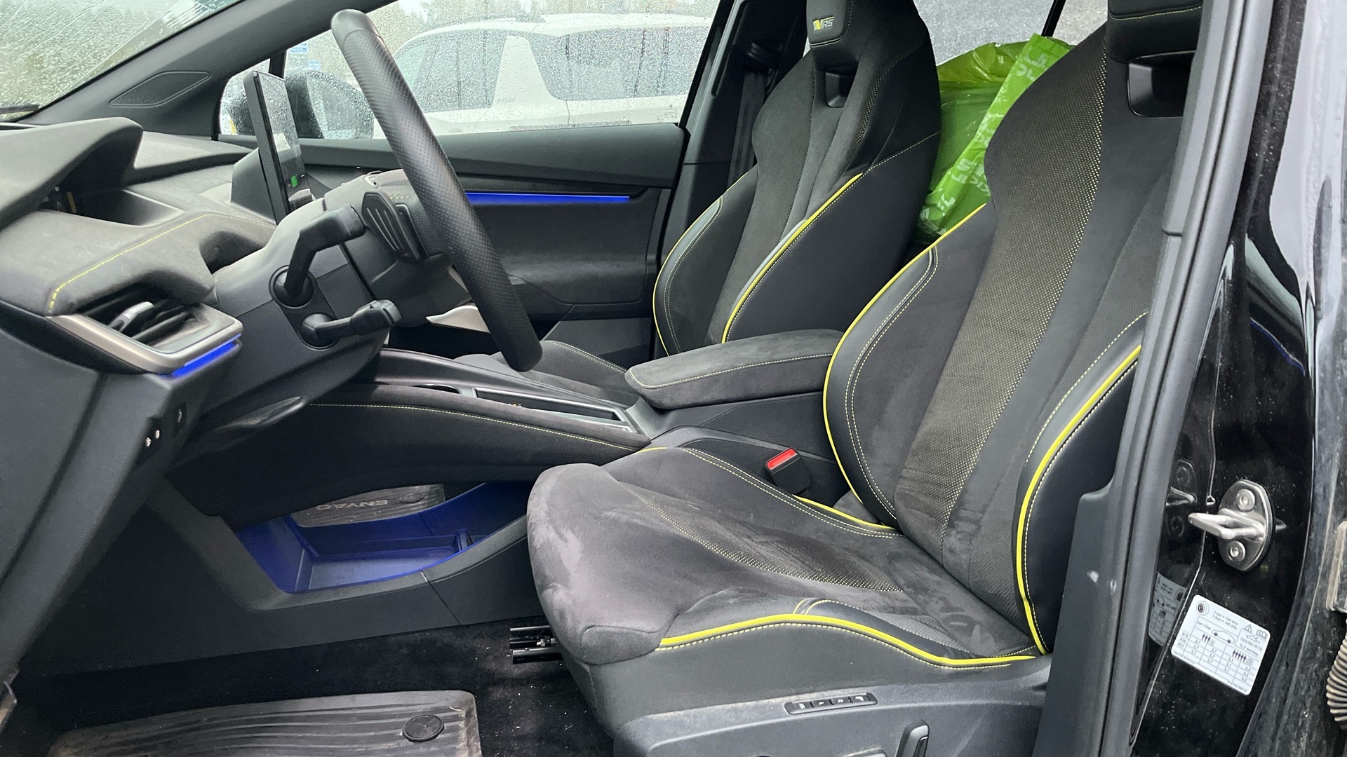 SKODA Enyaq 4