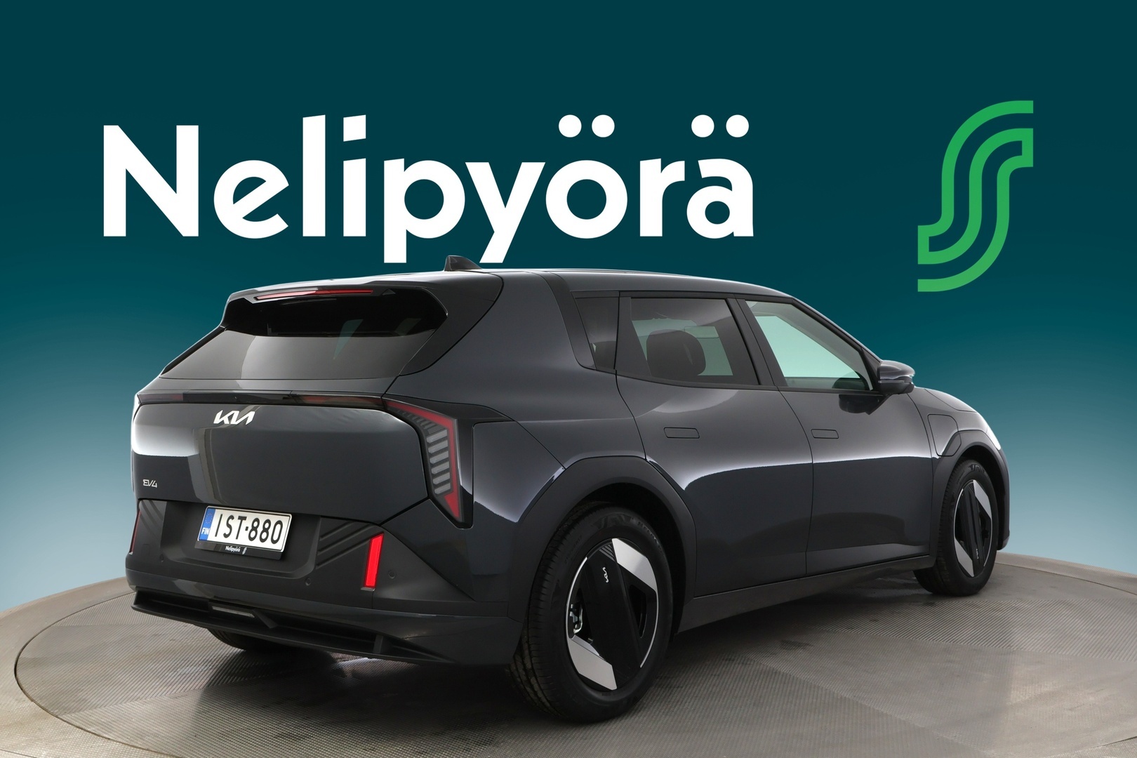 KIA EV4 2026