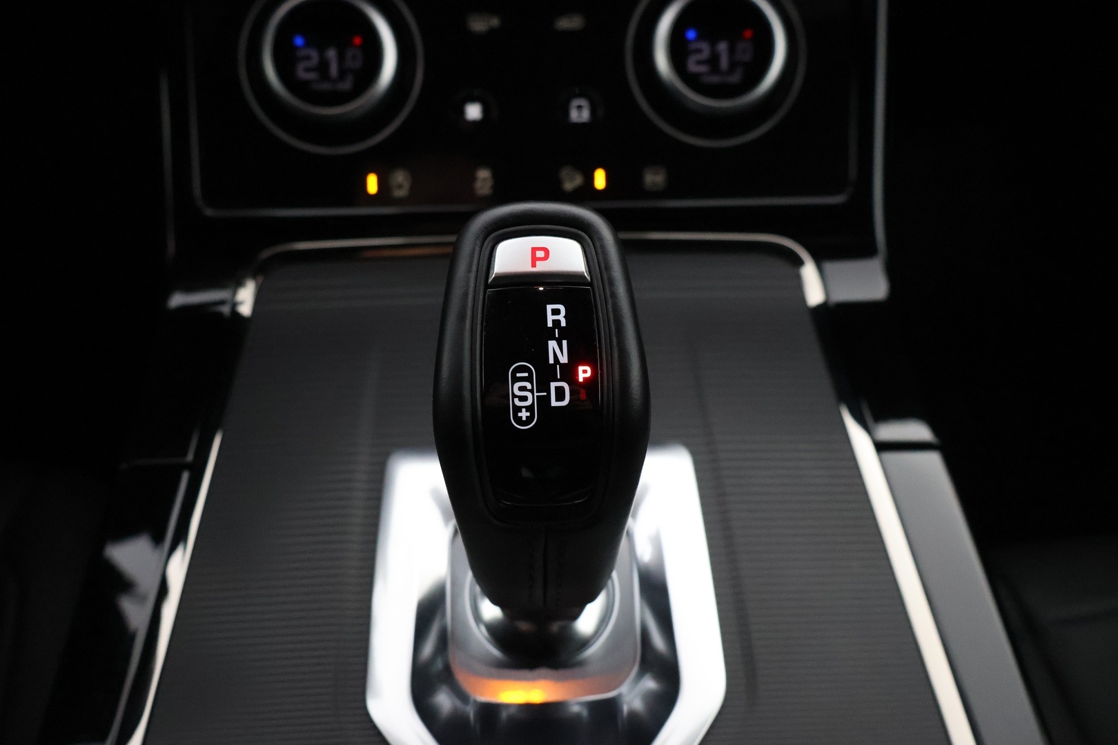 LAND ROVER Range Rover Evoque 38
