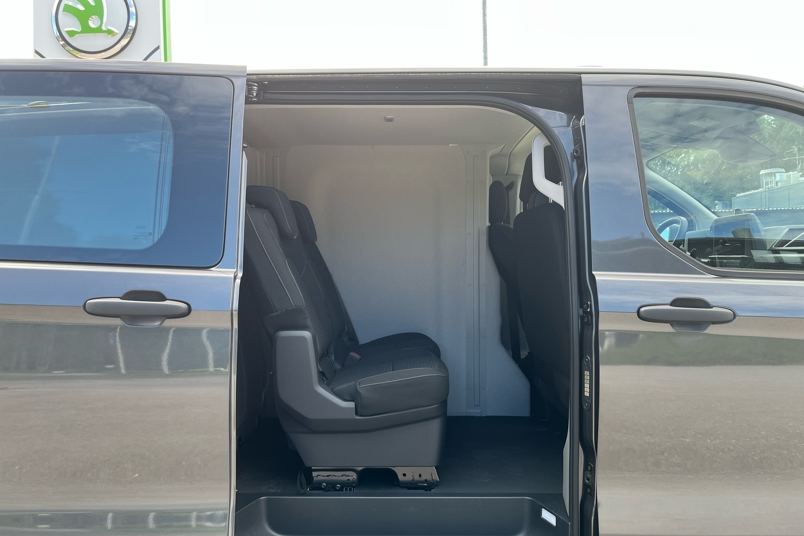 FORD TRANSIT CUSTOM 8
