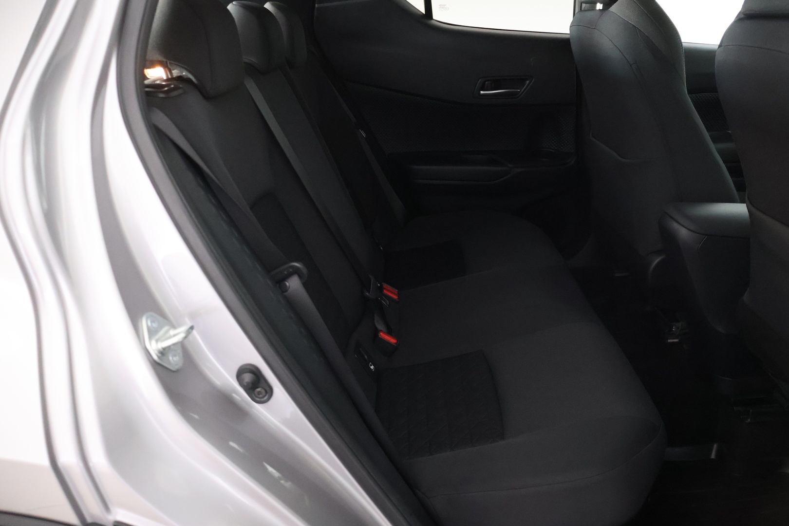 TOYOTA C-HR 15