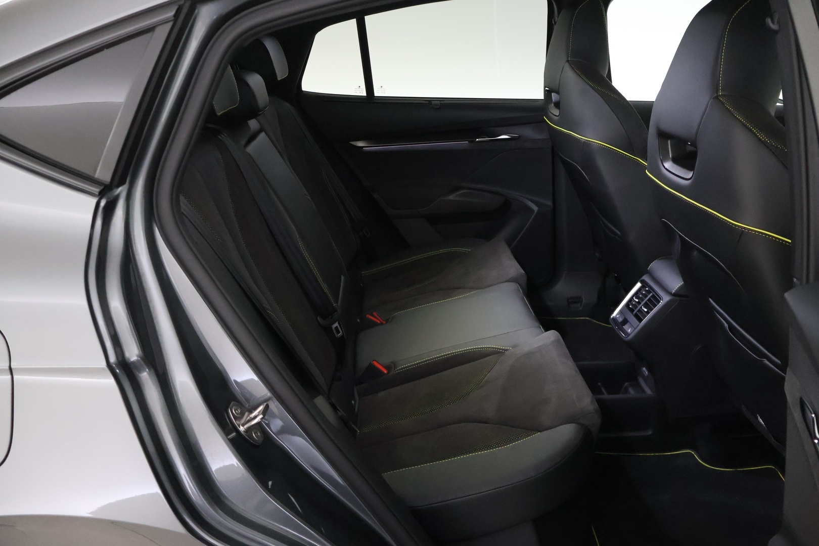 SKODA Enyaq 2024