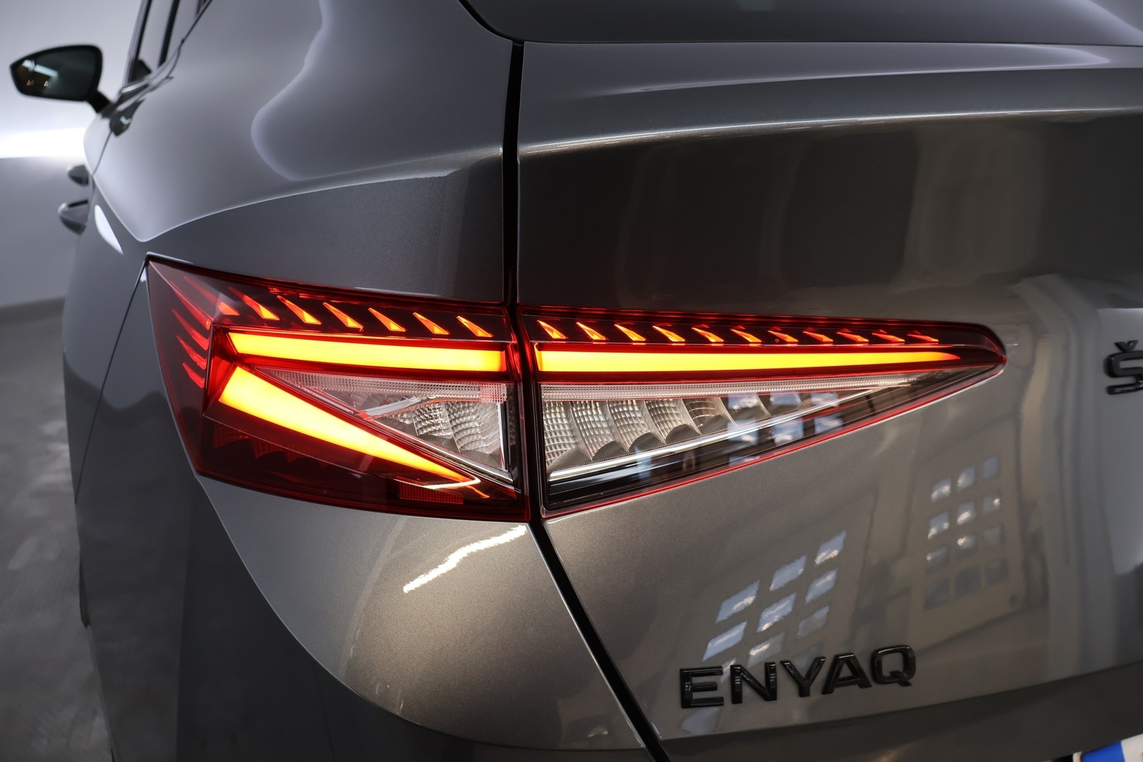SKODA Enyaq 2024
