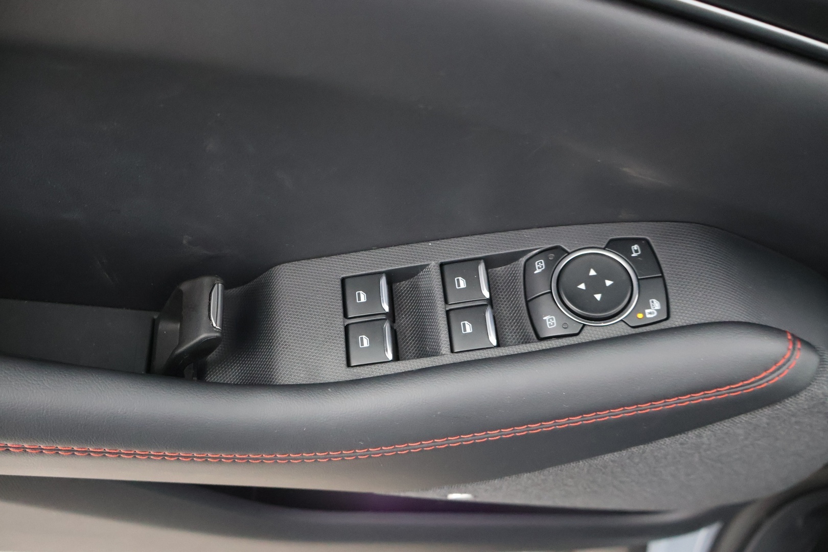 FORD Mustang Mach-E 2025