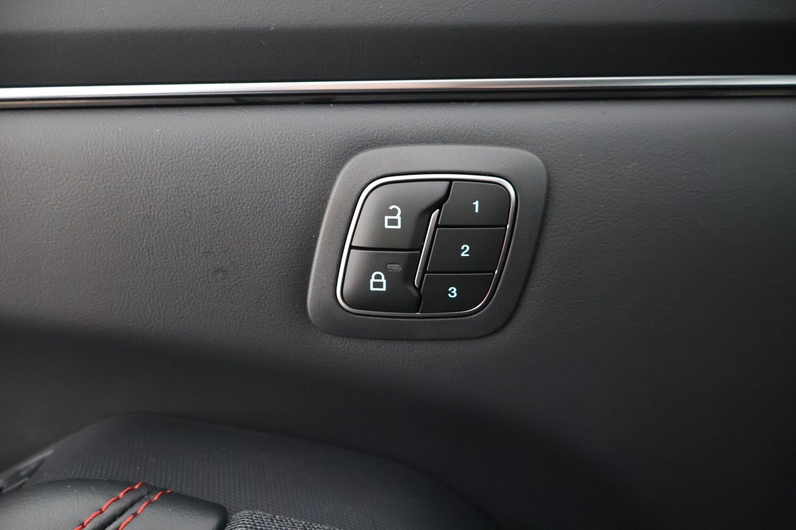 FORD Mustang Mach-E 2025