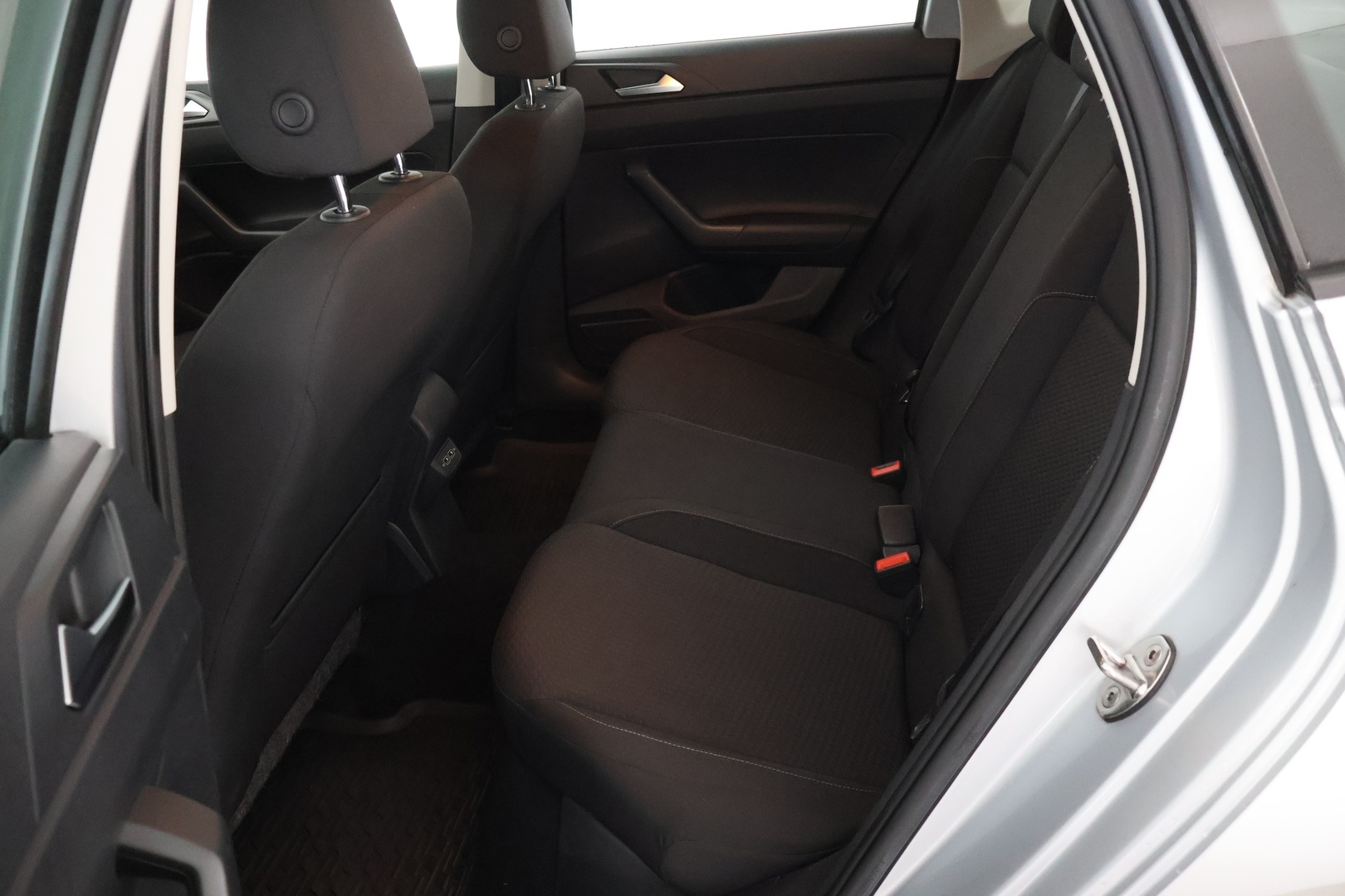 VOLKSWAGEN Polo 20