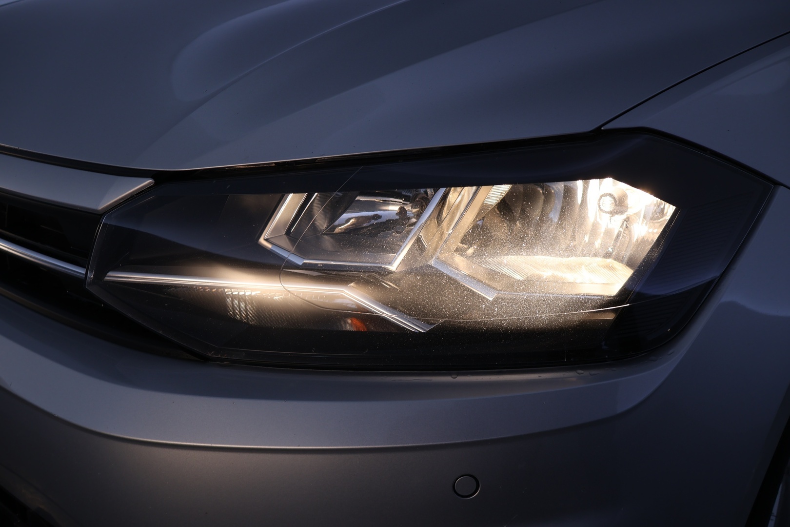 VOLKSWAGEN Polo 26