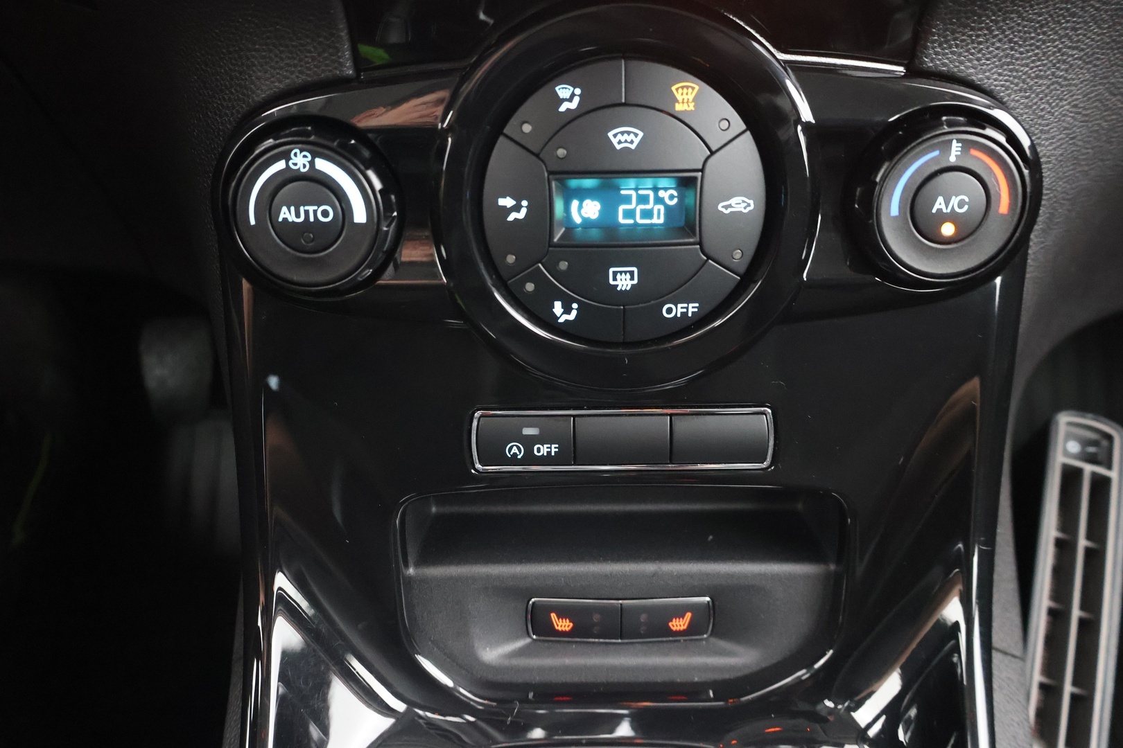 FORD Fiesta 2014