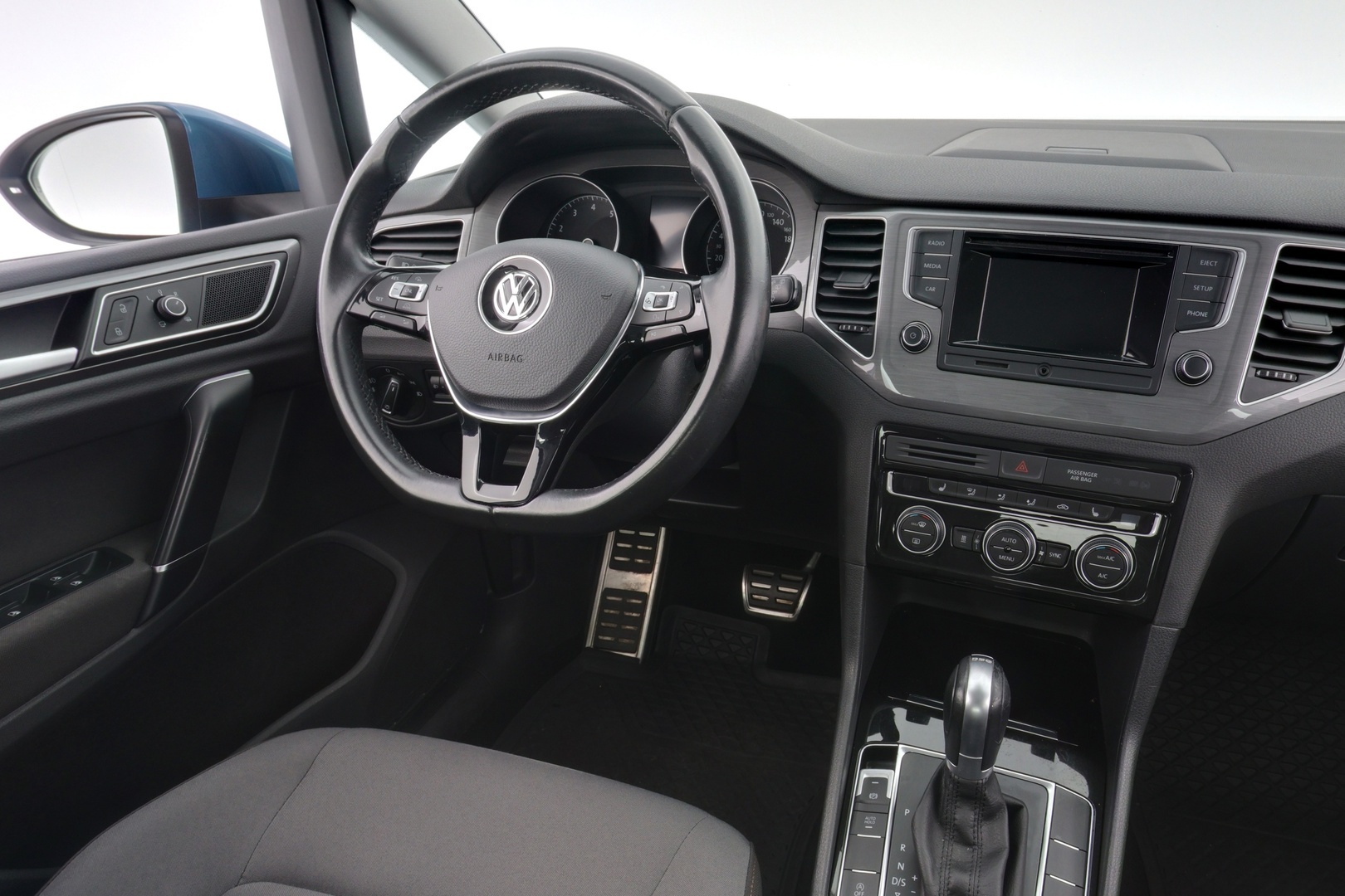 VOLKSWAGEN Golf Sportsvan 2016