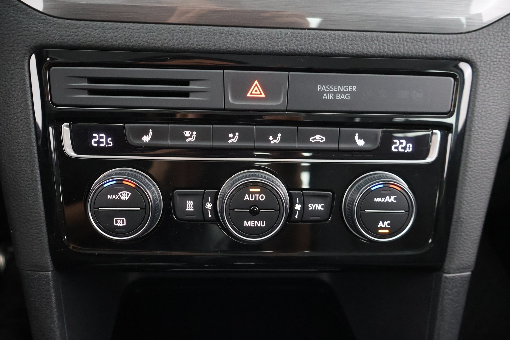 VOLKSWAGEN Golf Sportsvan 2016