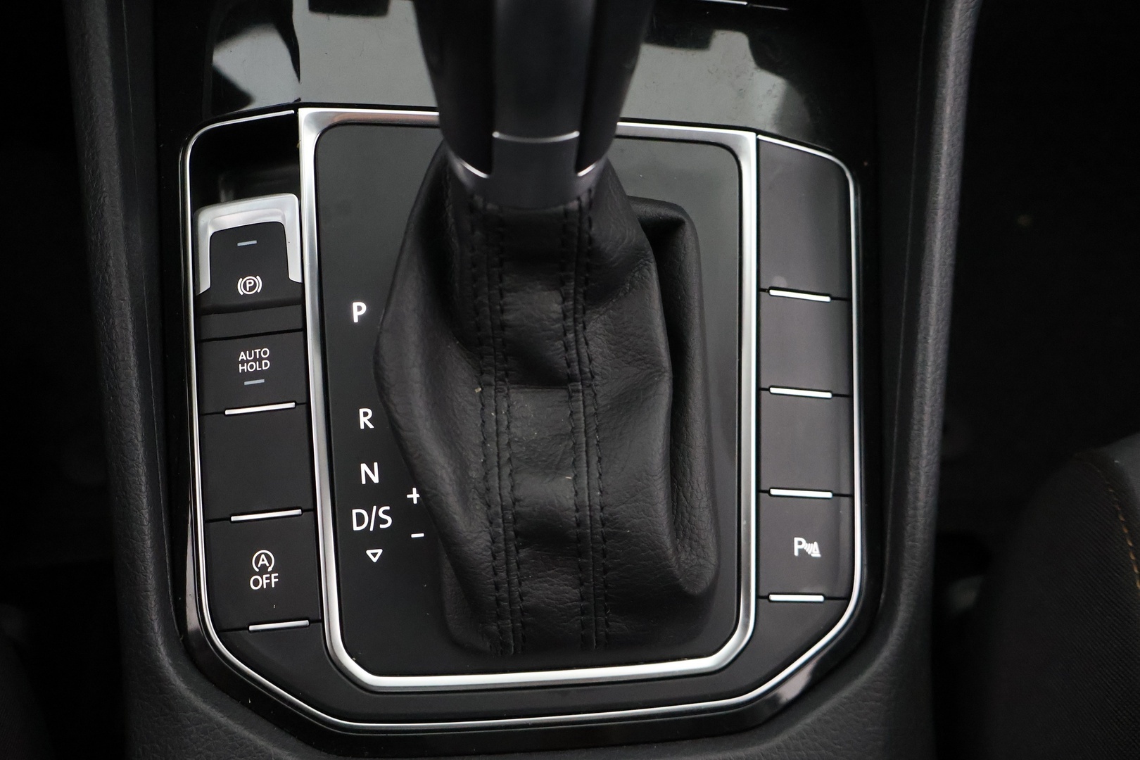 VOLKSWAGEN Golf Sportsvan 2016