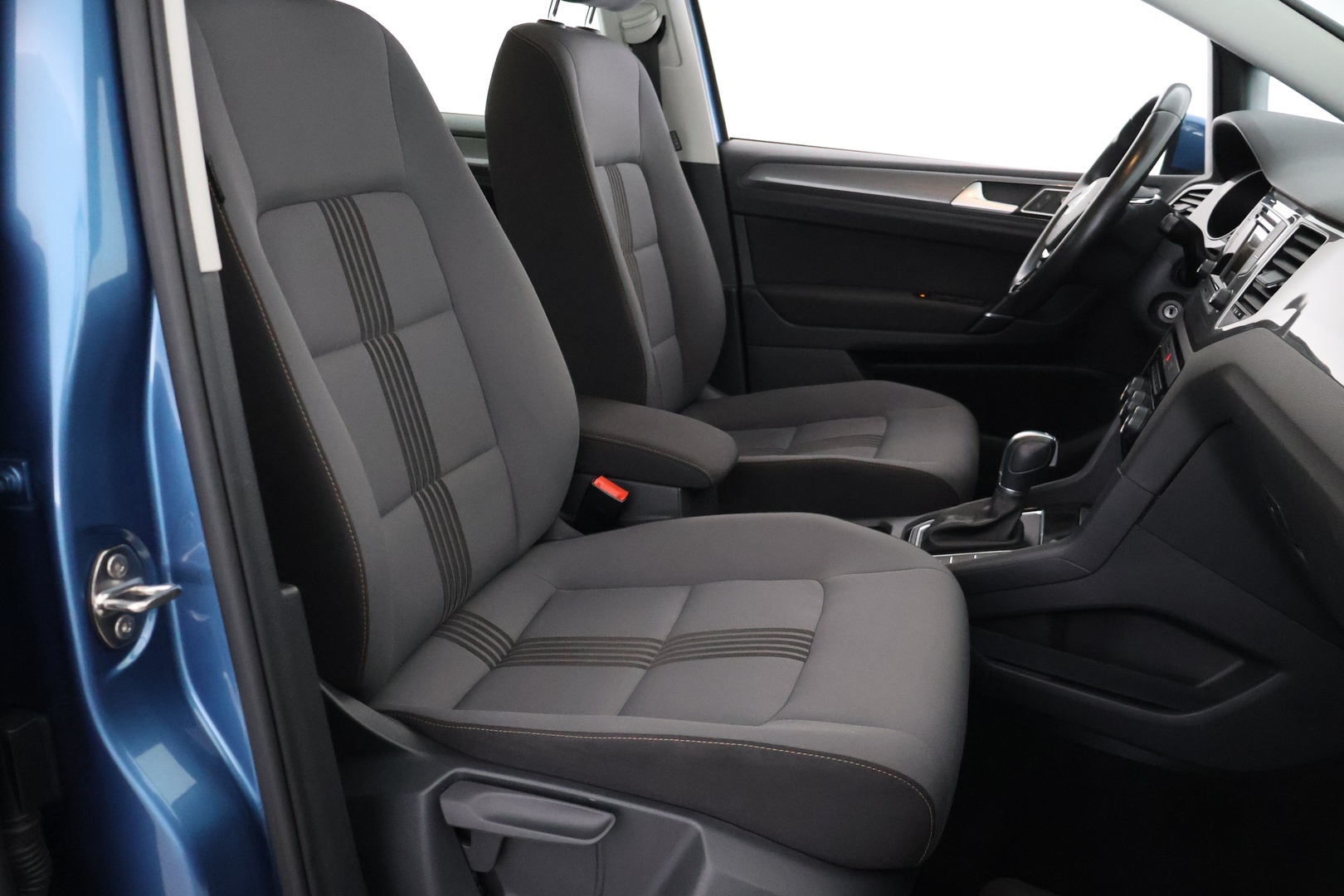 VOLKSWAGEN Golf Sportsvan 2016