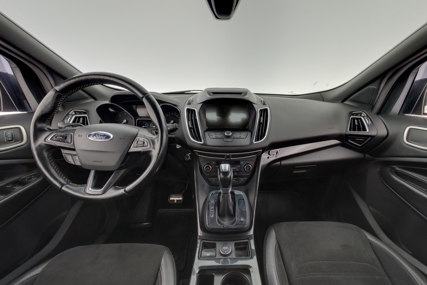 FORD Kuga 10