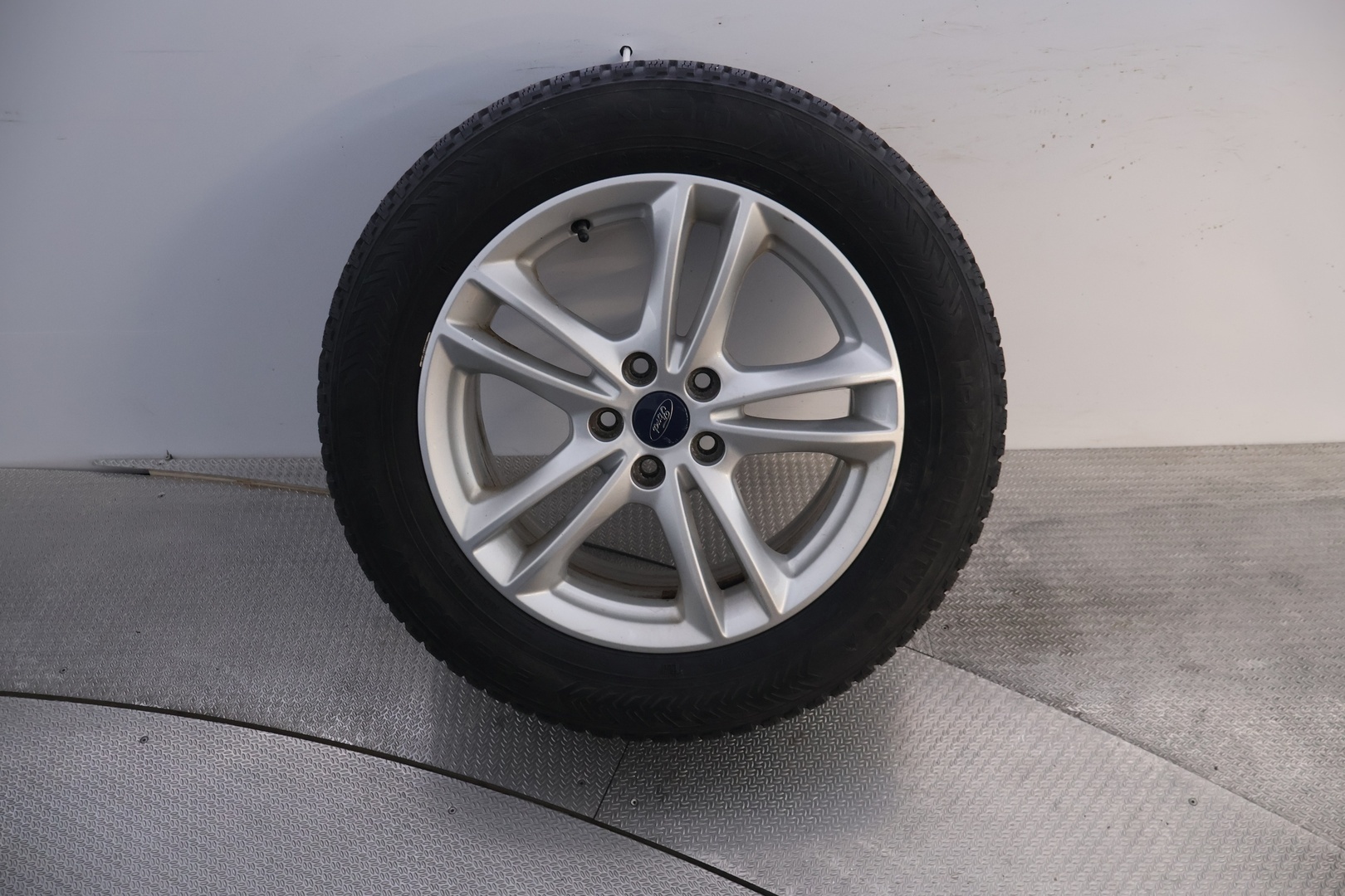 FORD Kuga 16