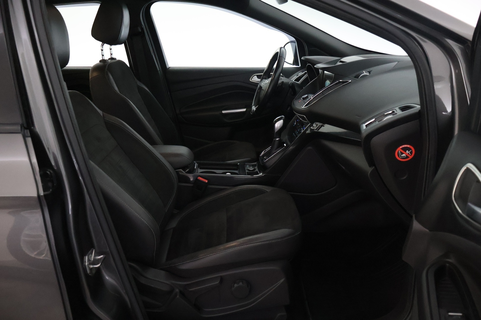 FORD Kuga 19