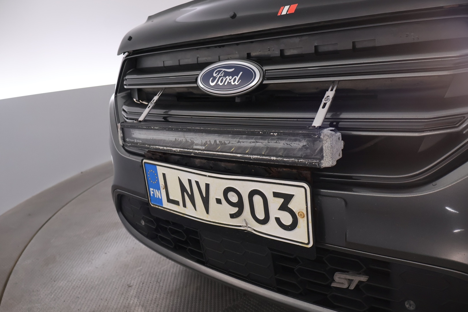 FORD Kuga 23
