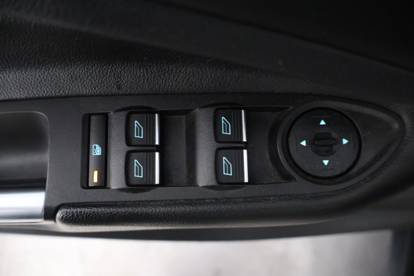 FORD Kuga 27