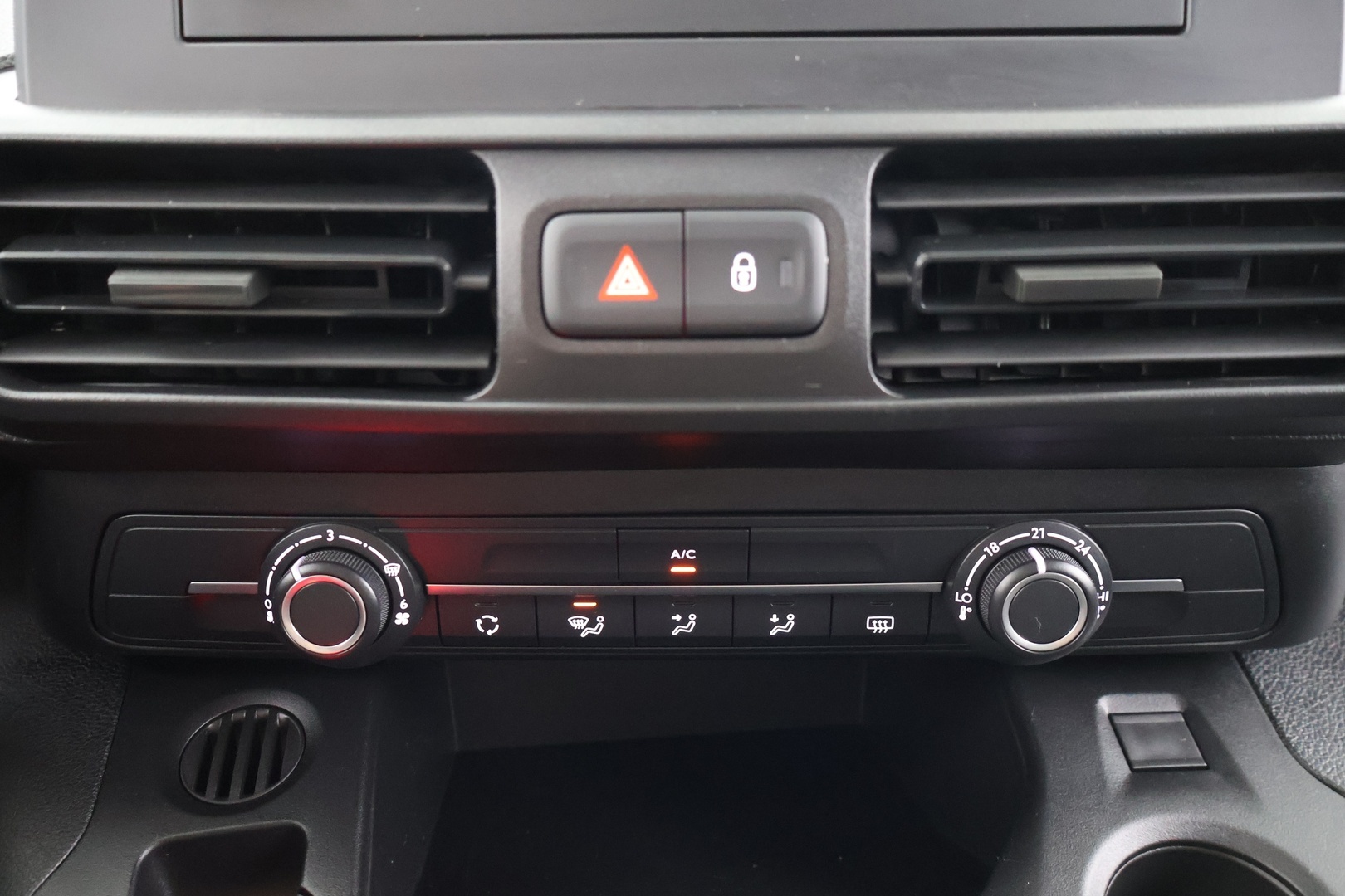 TOYOTA Proace CITY EV 21