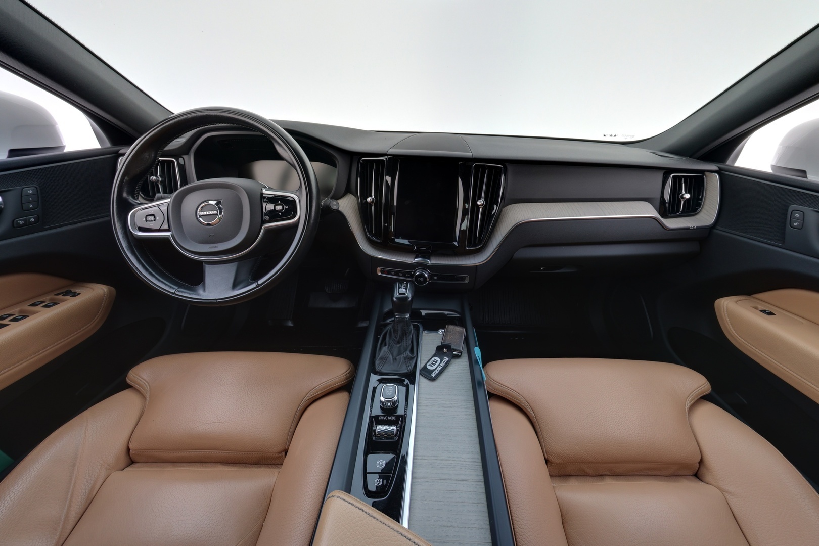 VOLVO XC60 2018