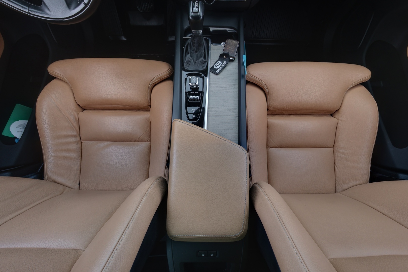 VOLVO XC60 2018