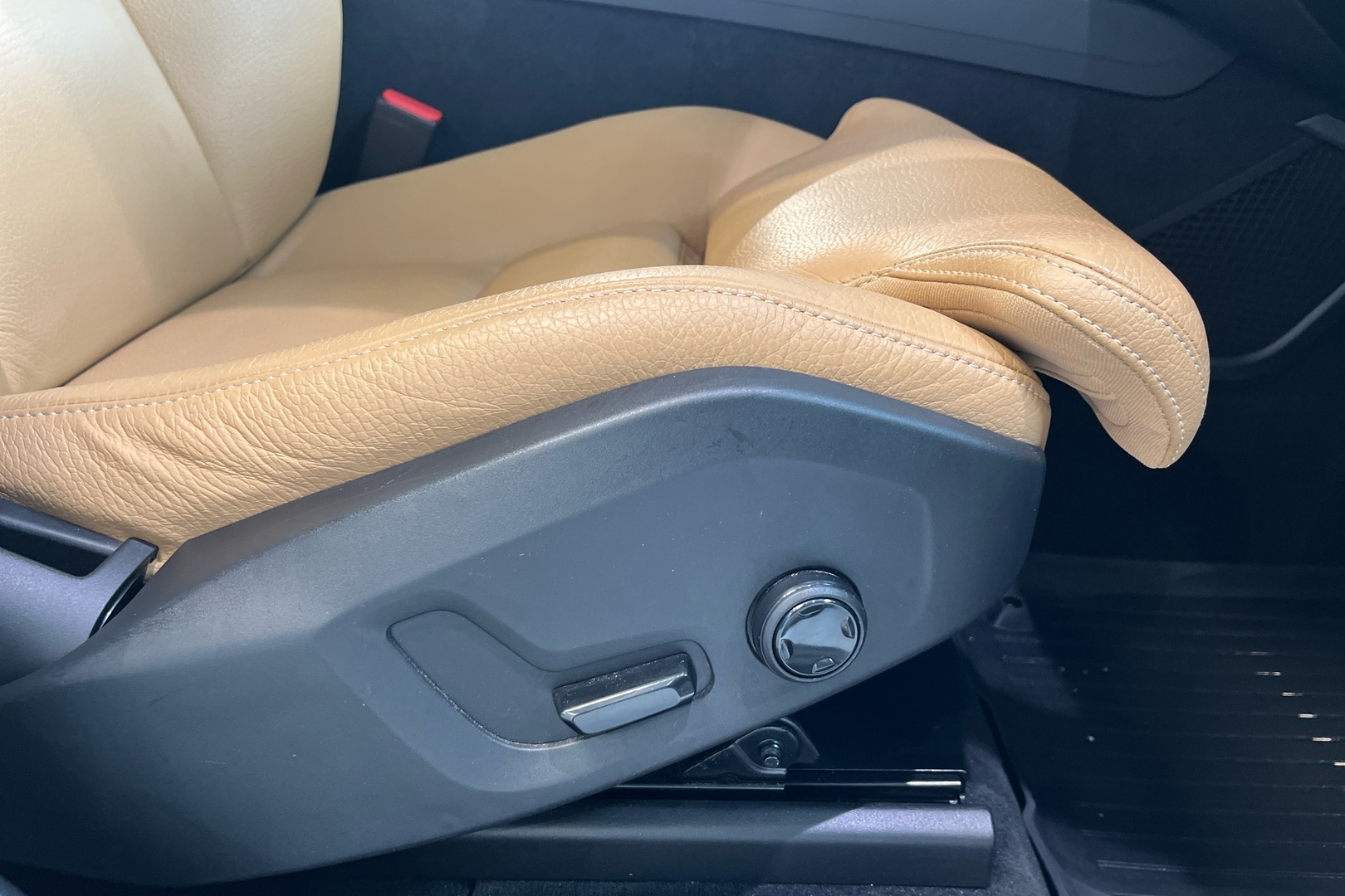 VOLVO XC60 2018