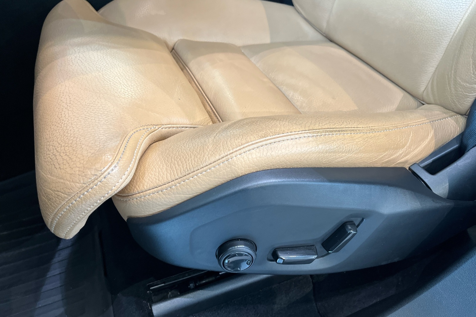 VOLVO XC60 2018