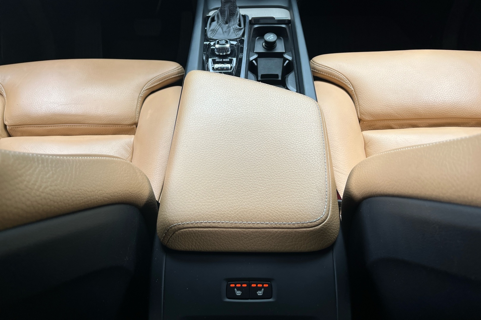 VOLVO XC60 2018