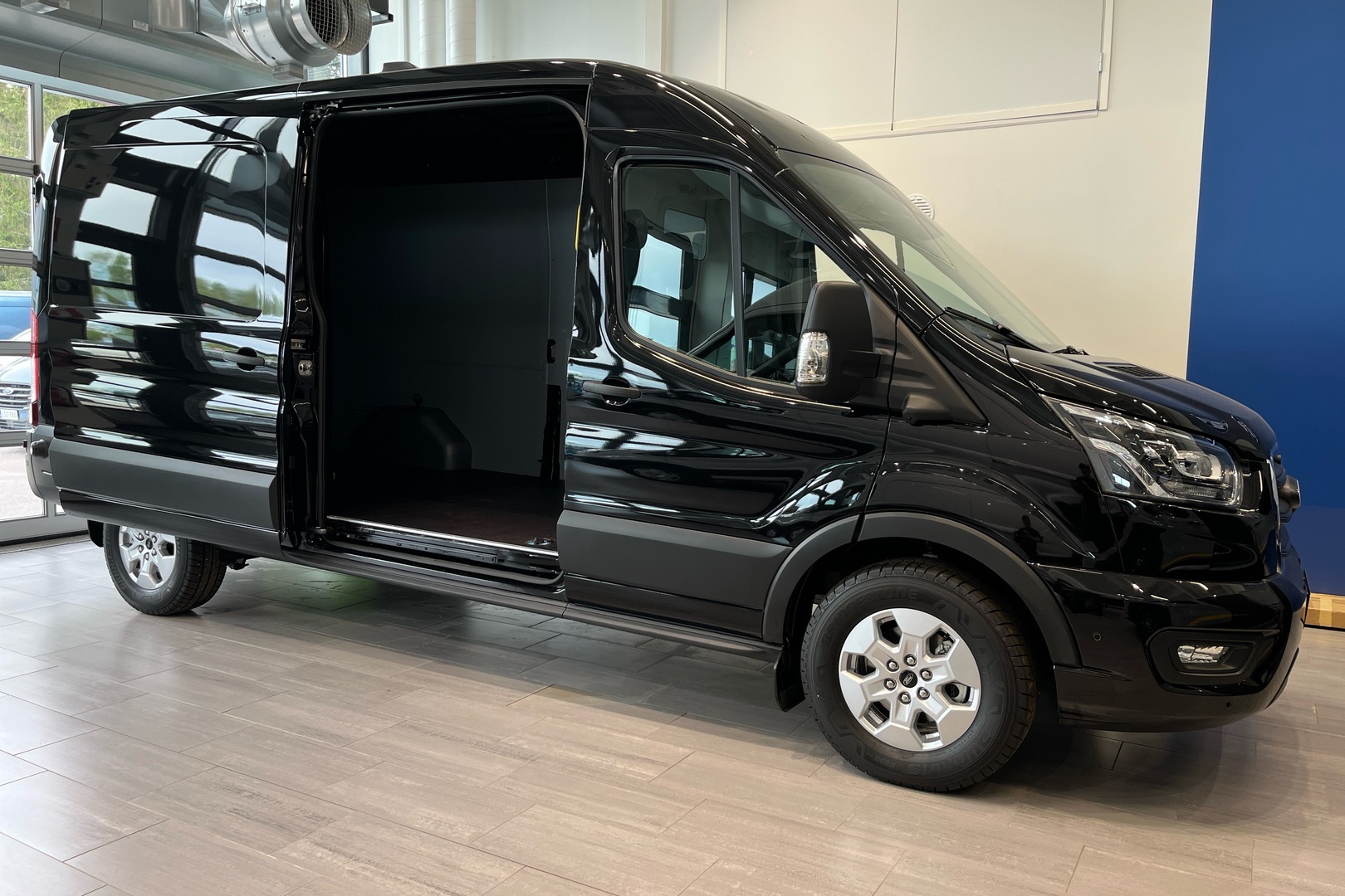 FORD TRANSIT 2026