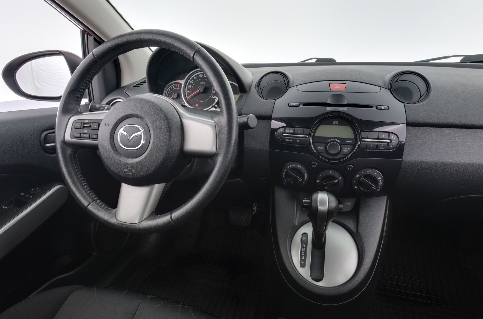 MAZDA 2 2012