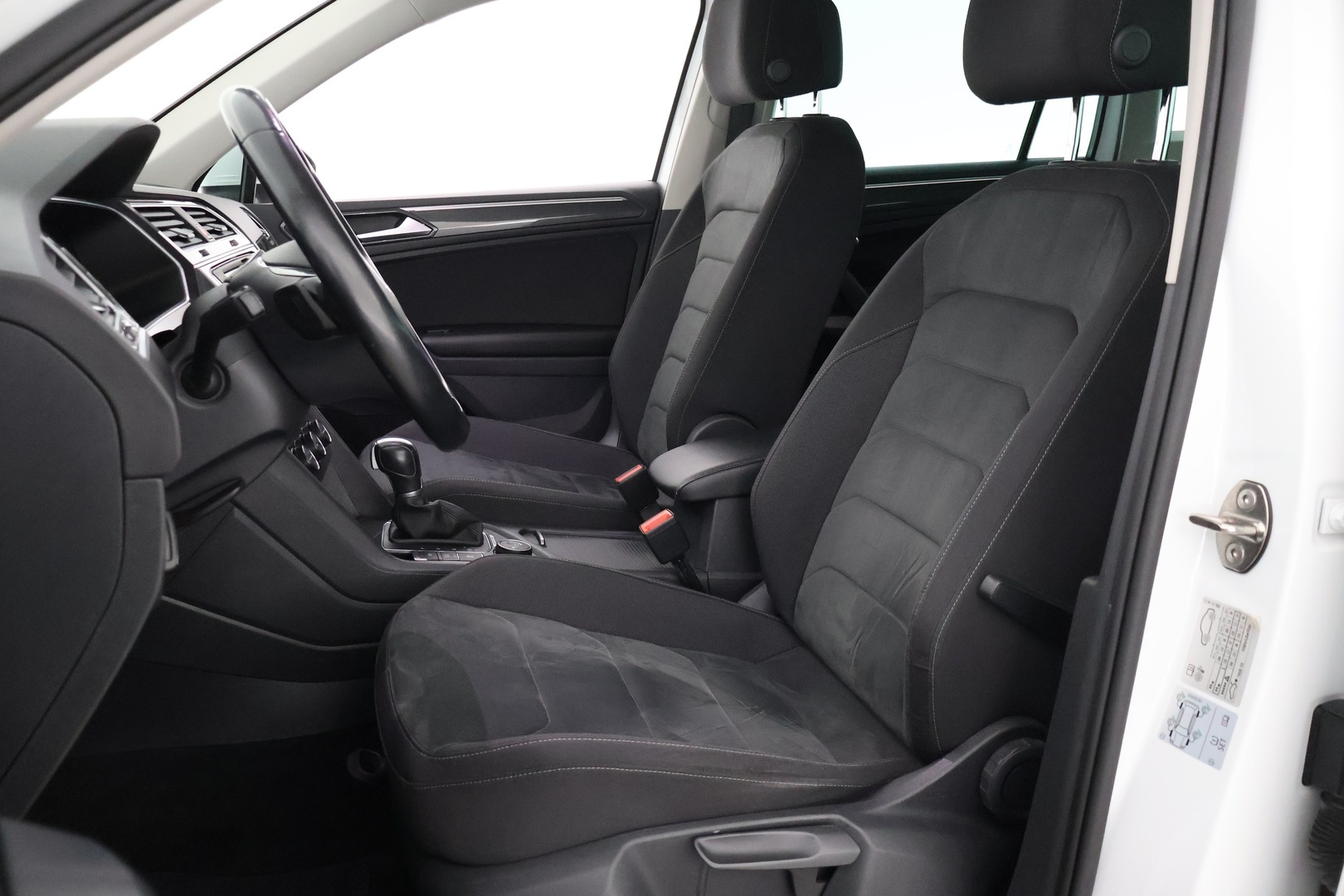 VOLKSWAGEN Tiguan 2016