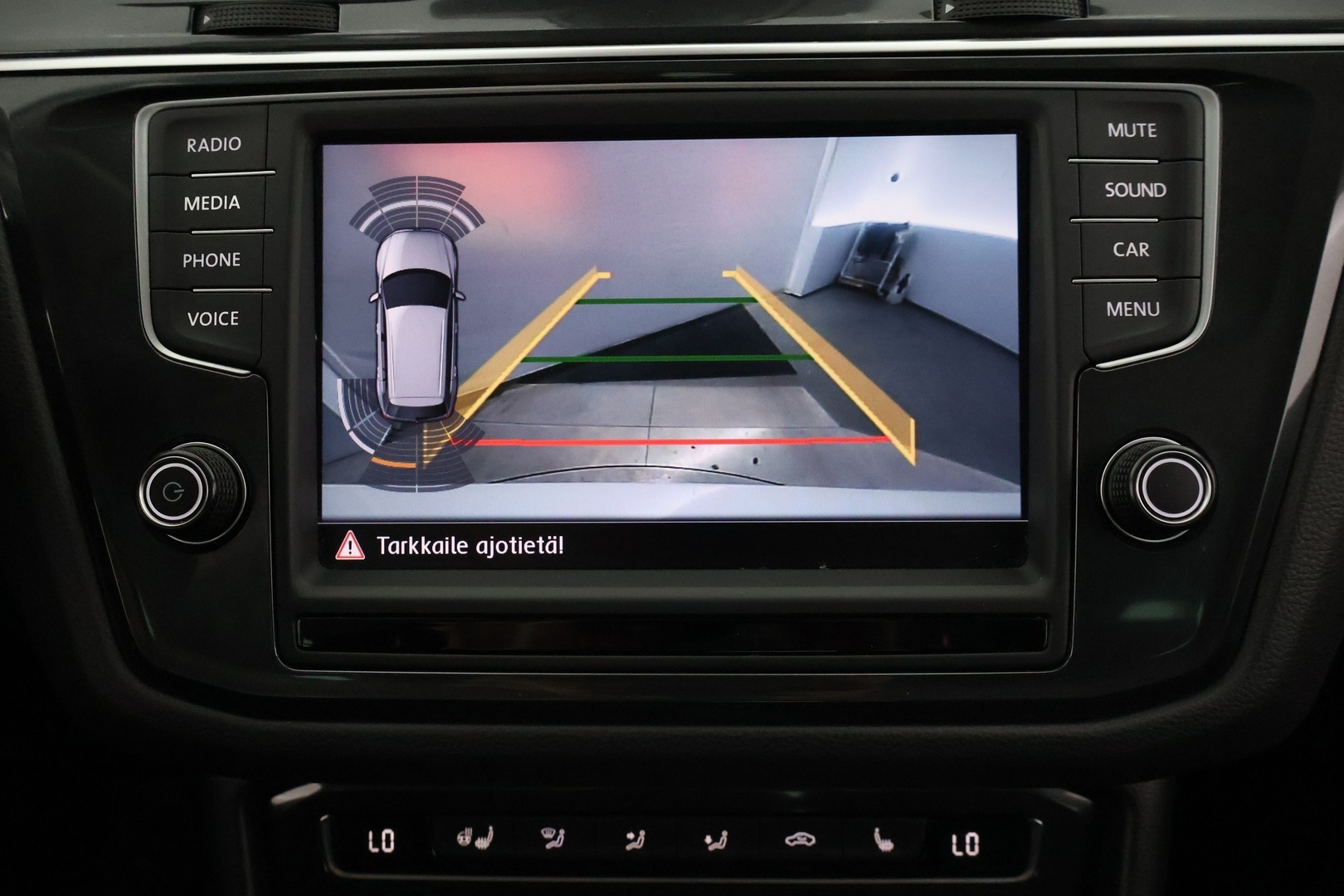 VOLKSWAGEN Tiguan 2016