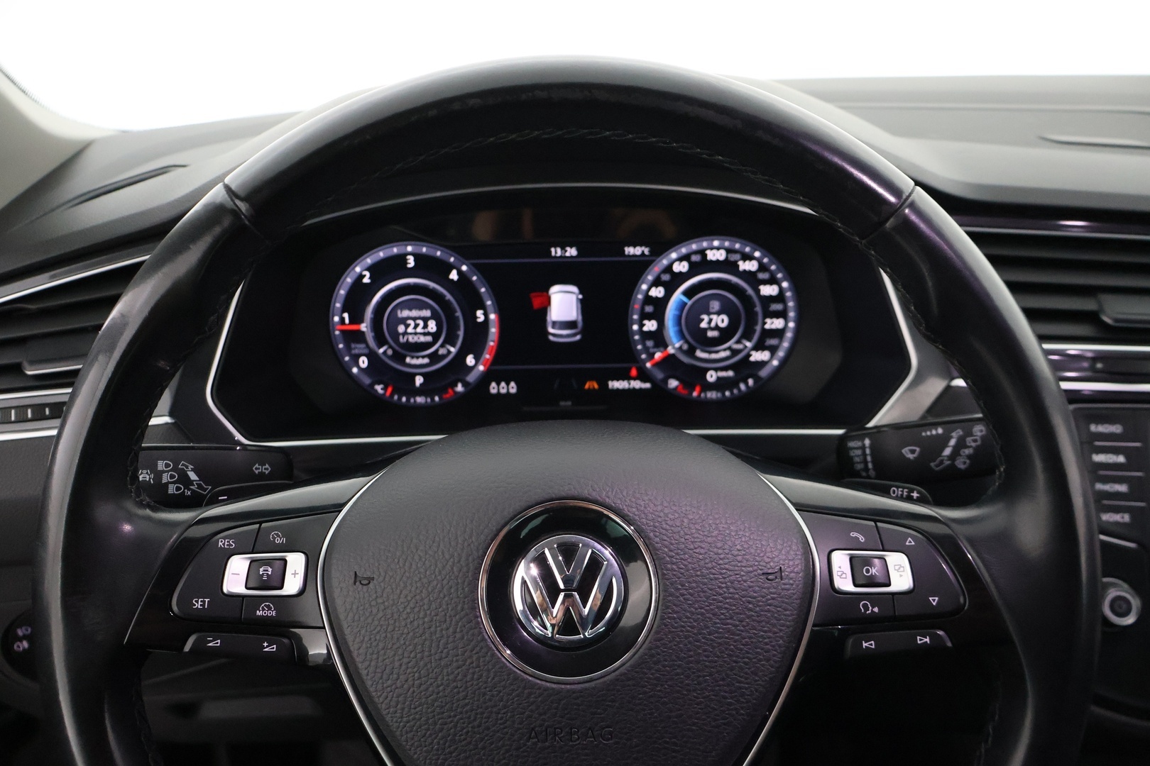 VOLKSWAGEN Tiguan 2016