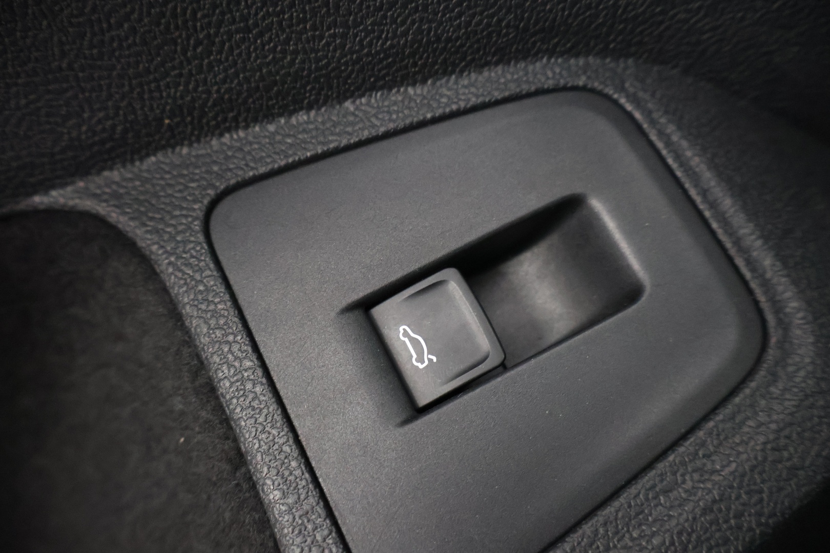 VOLKSWAGEN Tiguan 2016