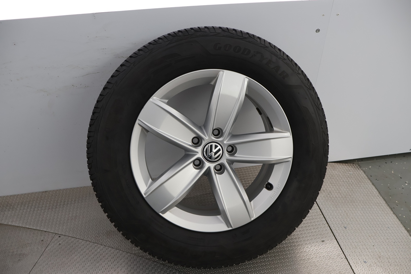 VOLKSWAGEN Tiguan 2016