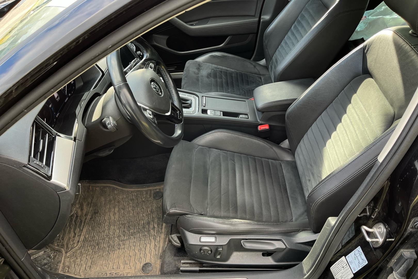 VOLKSWAGEN Passat 2017