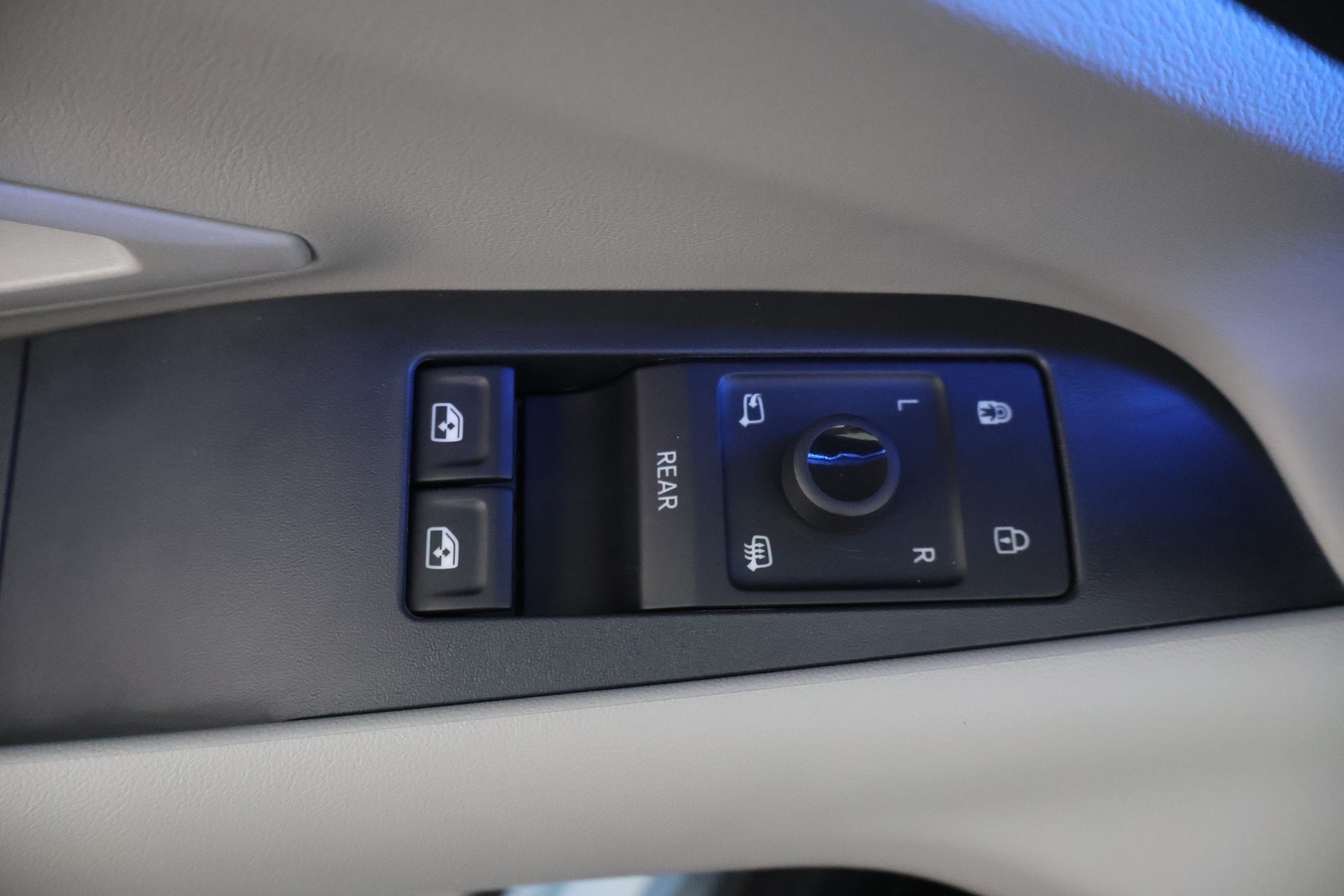 FORD Explorer 2026