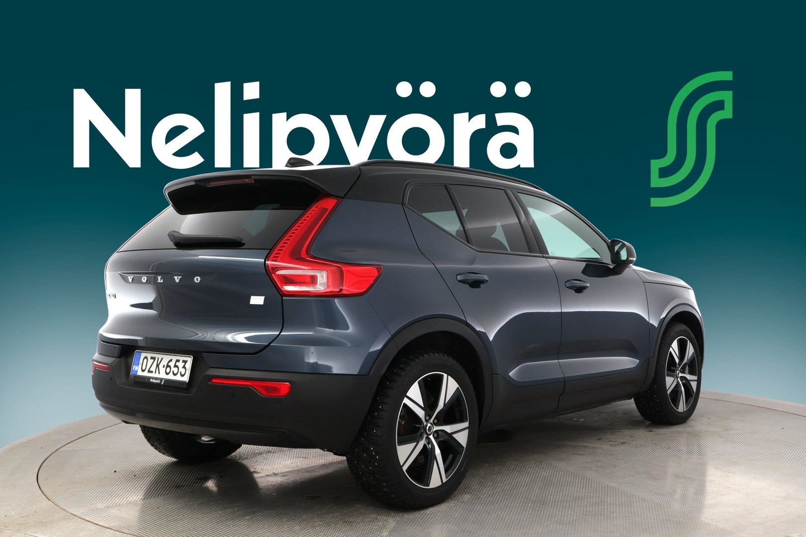 VOLVO XC40 2022