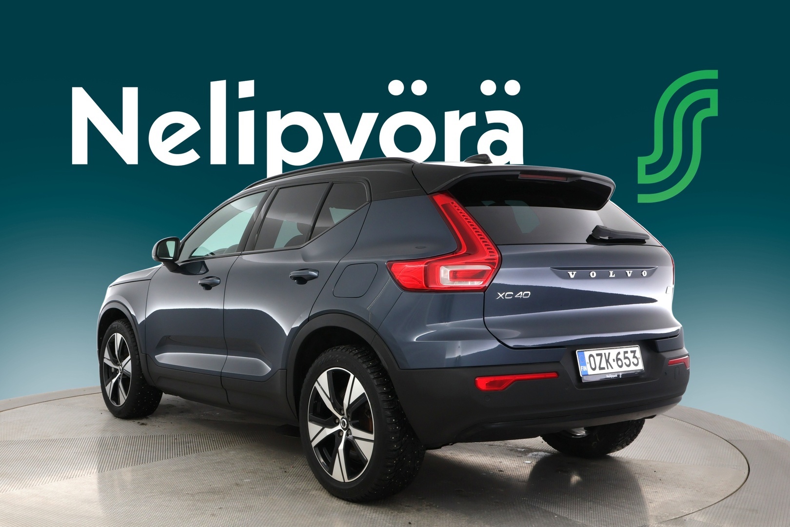 VOLVO XC40 2022