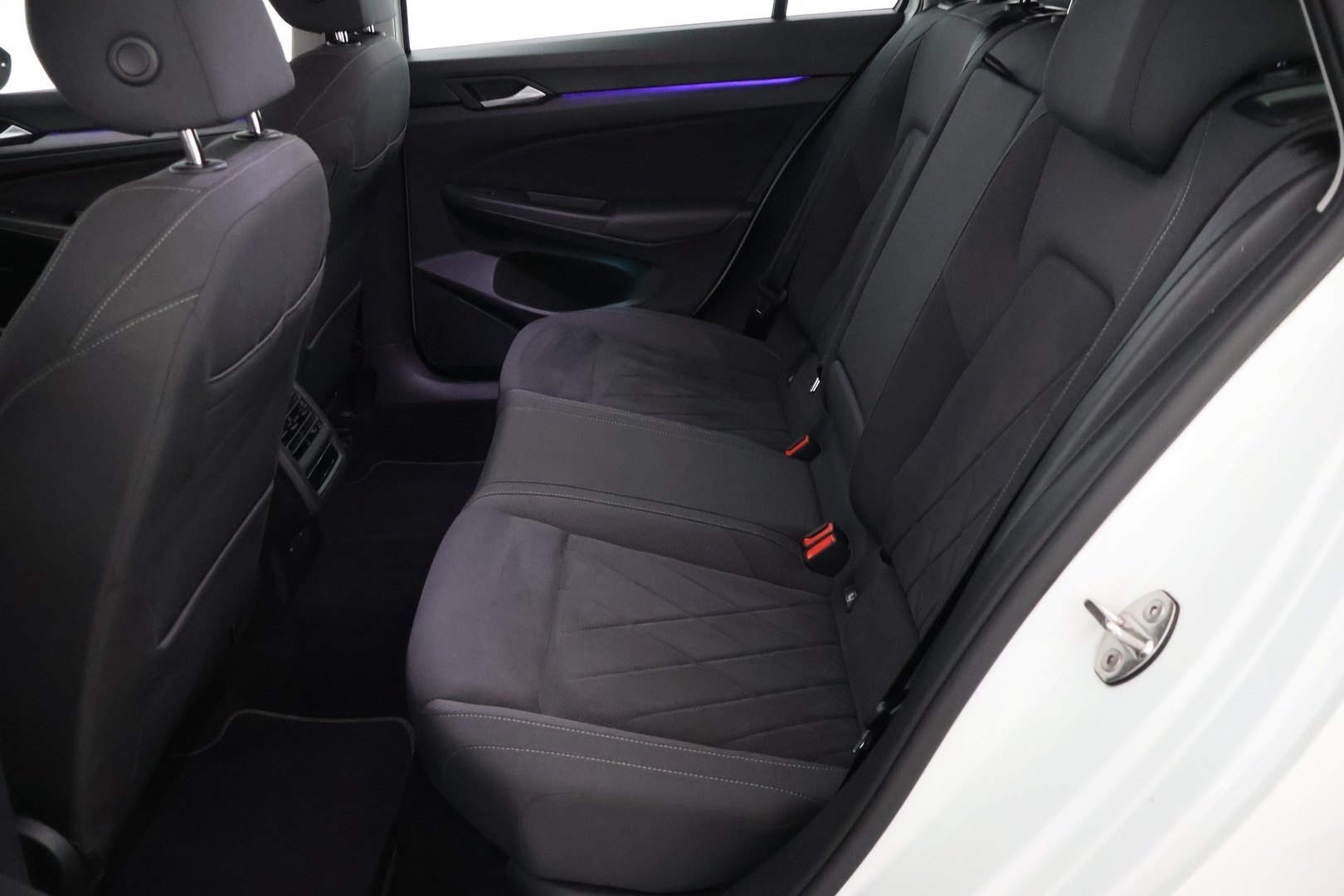 VOLKSWAGEN Golf 34