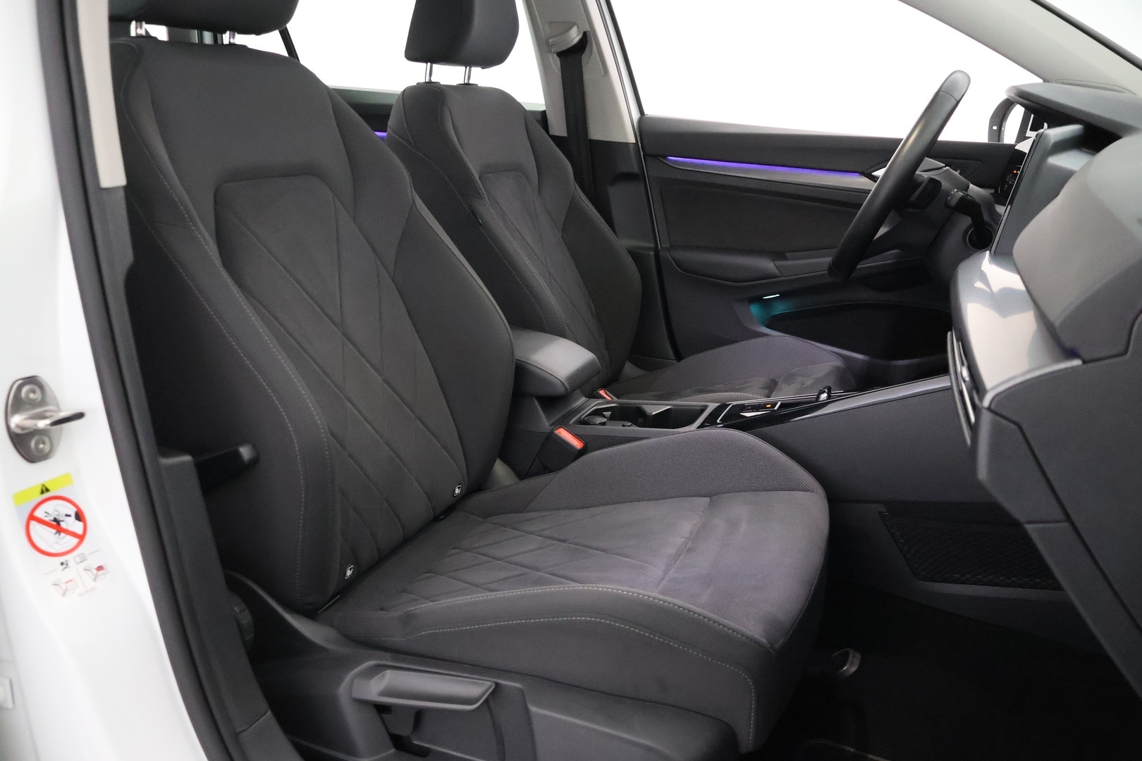 VOLKSWAGEN Golf 40