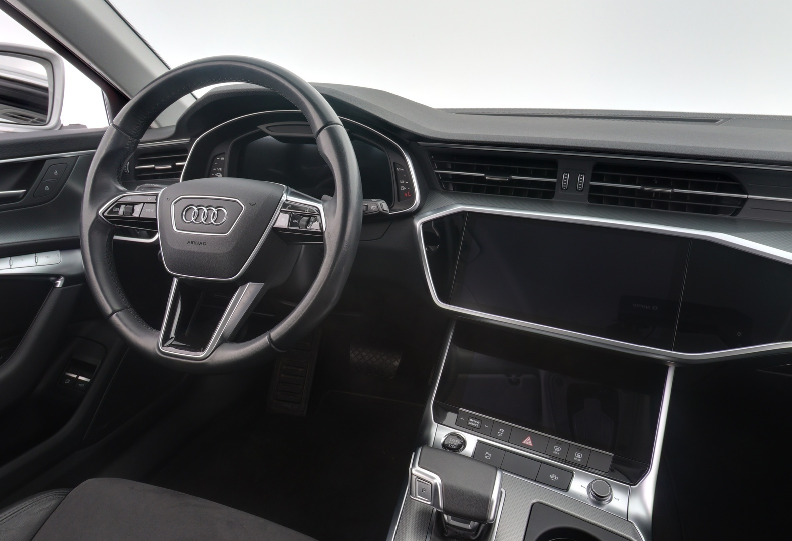 AUDI A6 2023