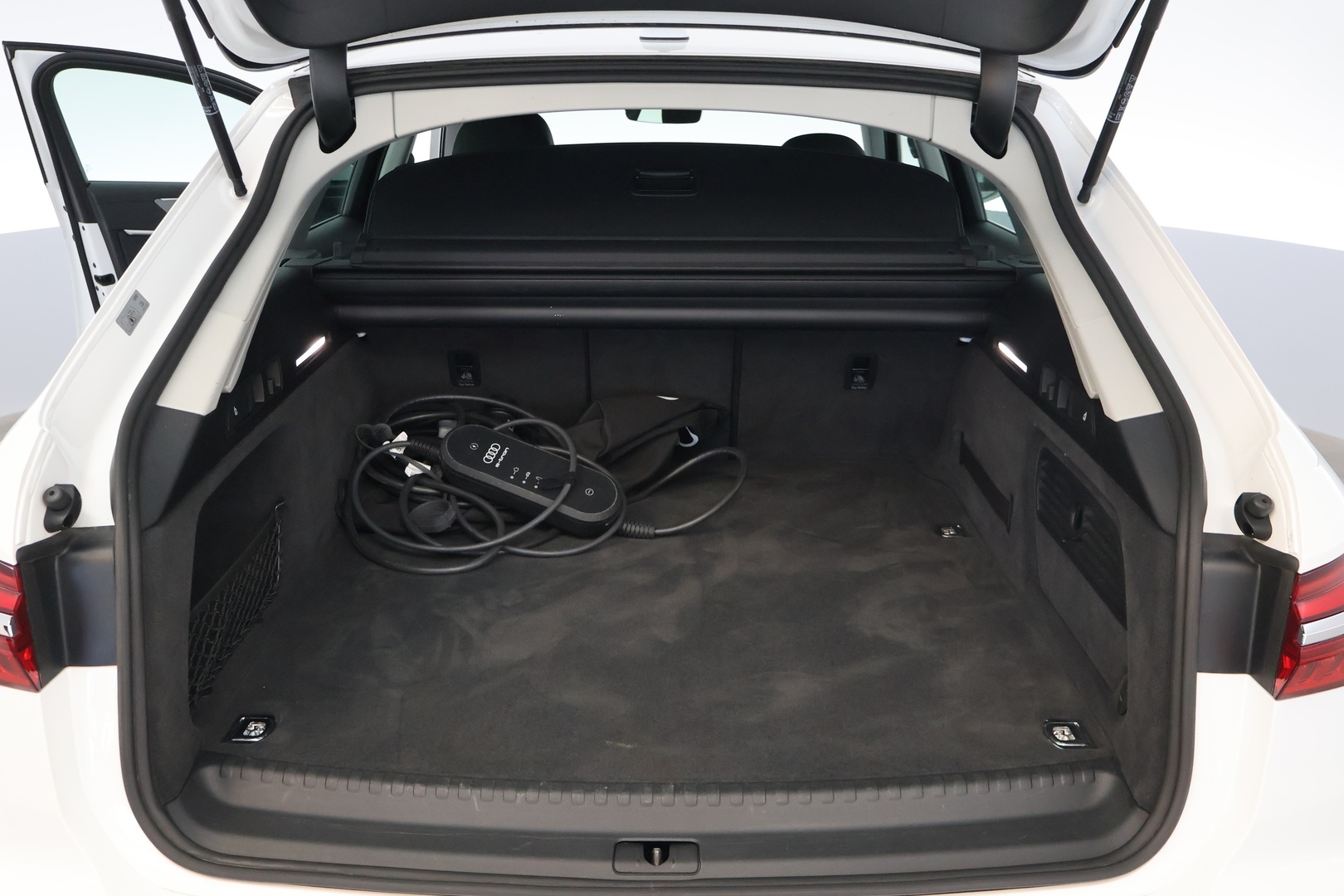 AUDI A6 2023