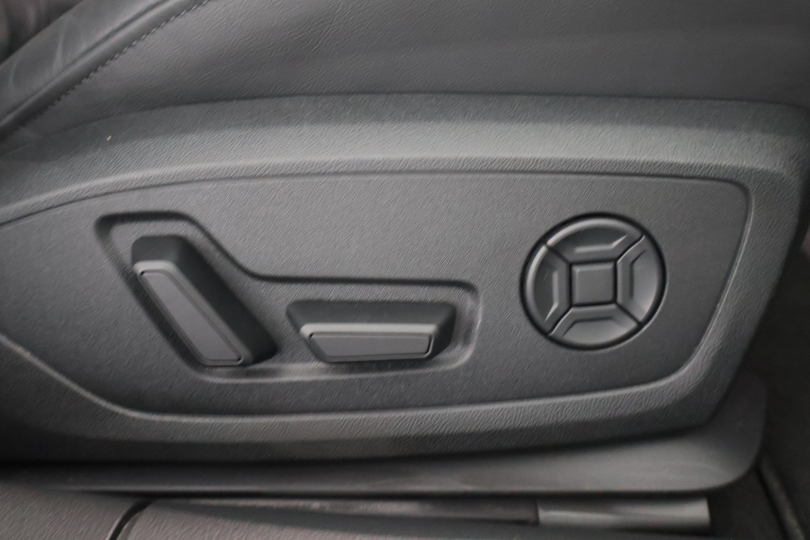 AUDI A6 2023