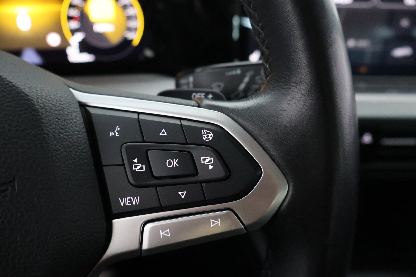 VOLKSWAGEN Golf 2021