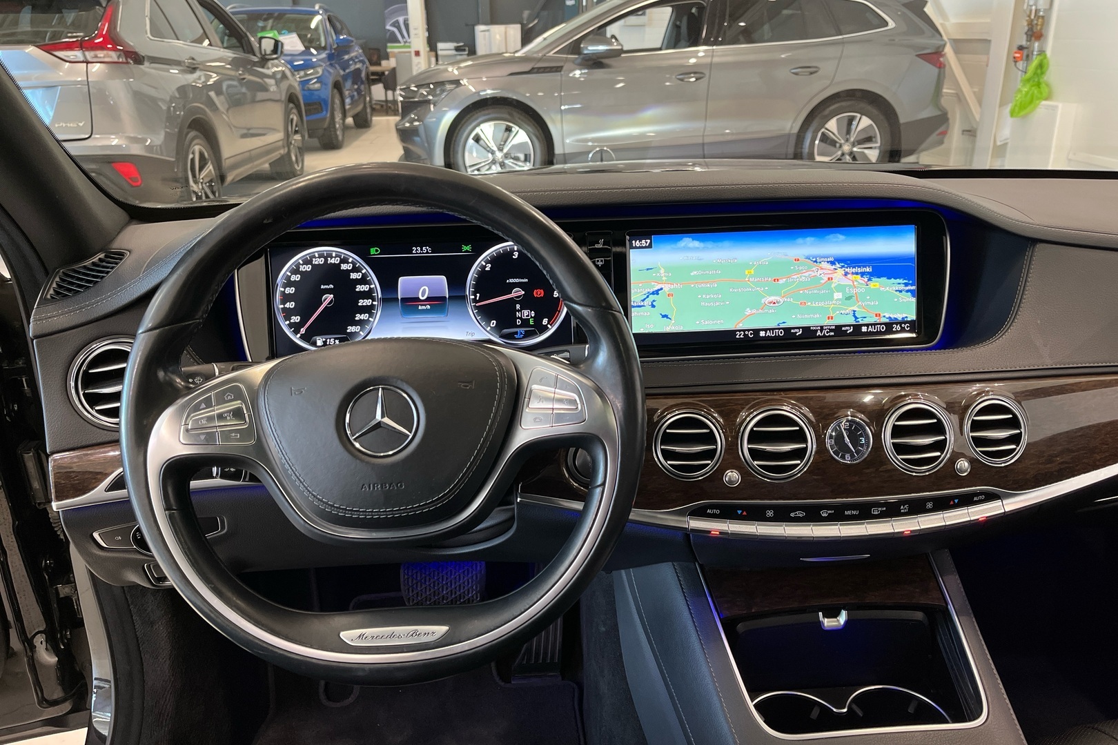MERCEDES-BENZ S 2015